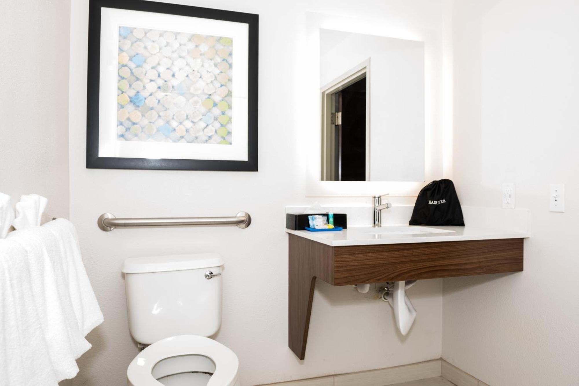 Double Room Two Double Beds Hearing Accessible or Non-Smoking
