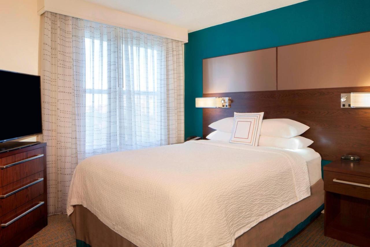 Two-Bedroom Suite,1379591450:JPEG