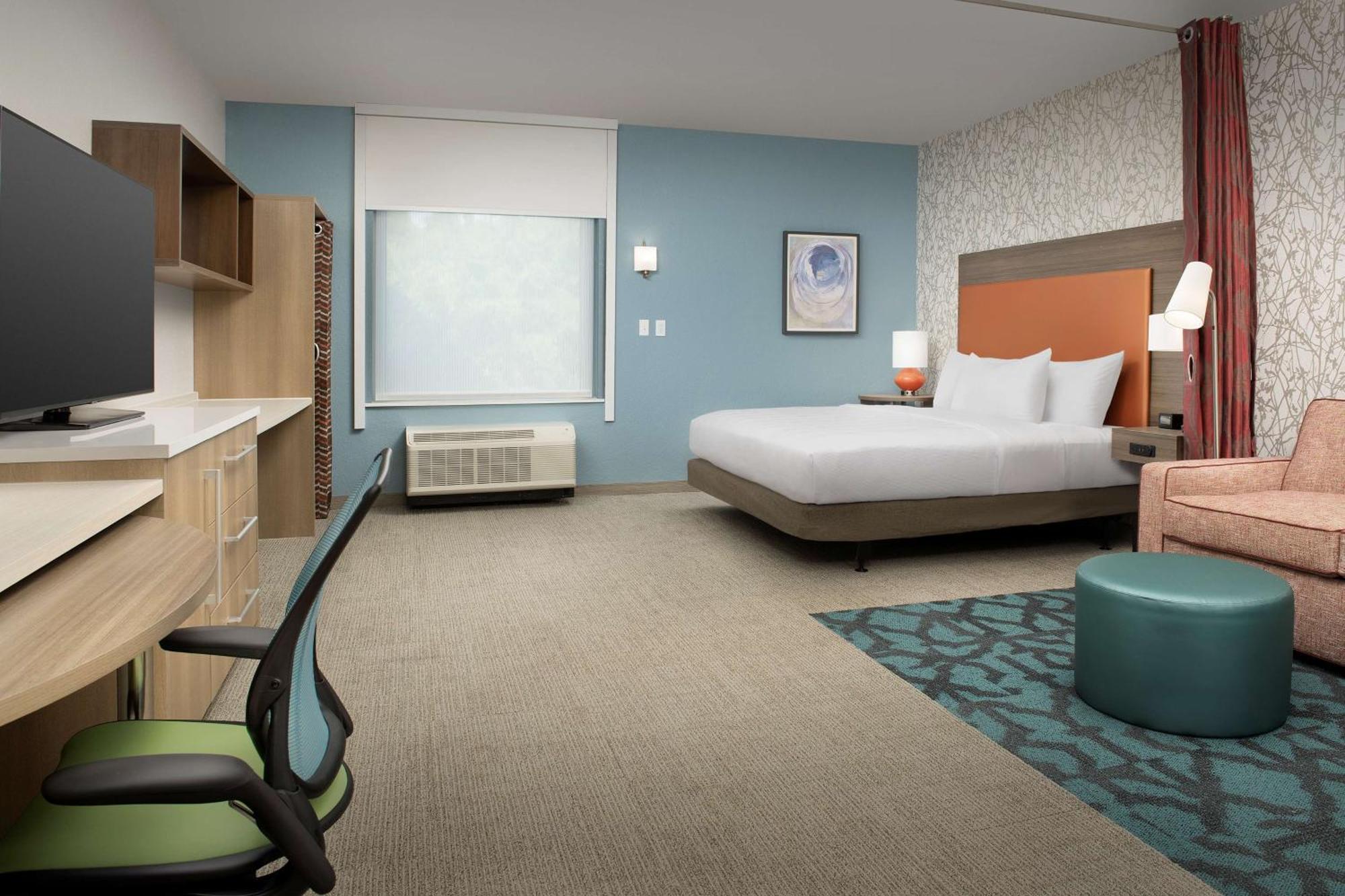 King Studio Suite Mobility Access or Non-Smoking