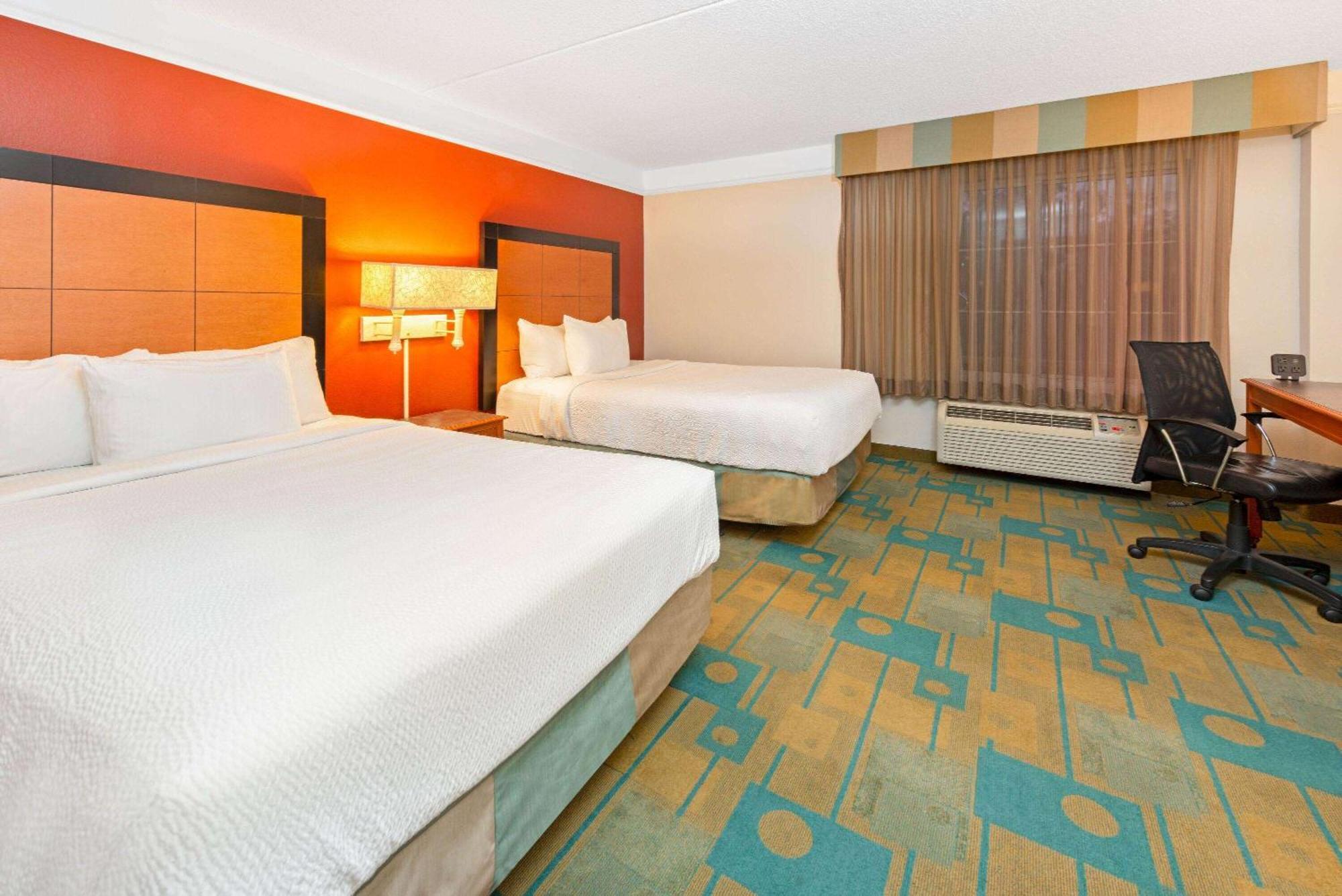 Deluxe Double Room Two Double Beds