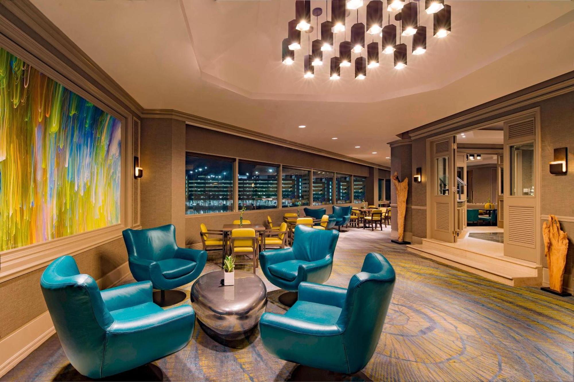 Harbour View Guest Room 2 Queen High Floor