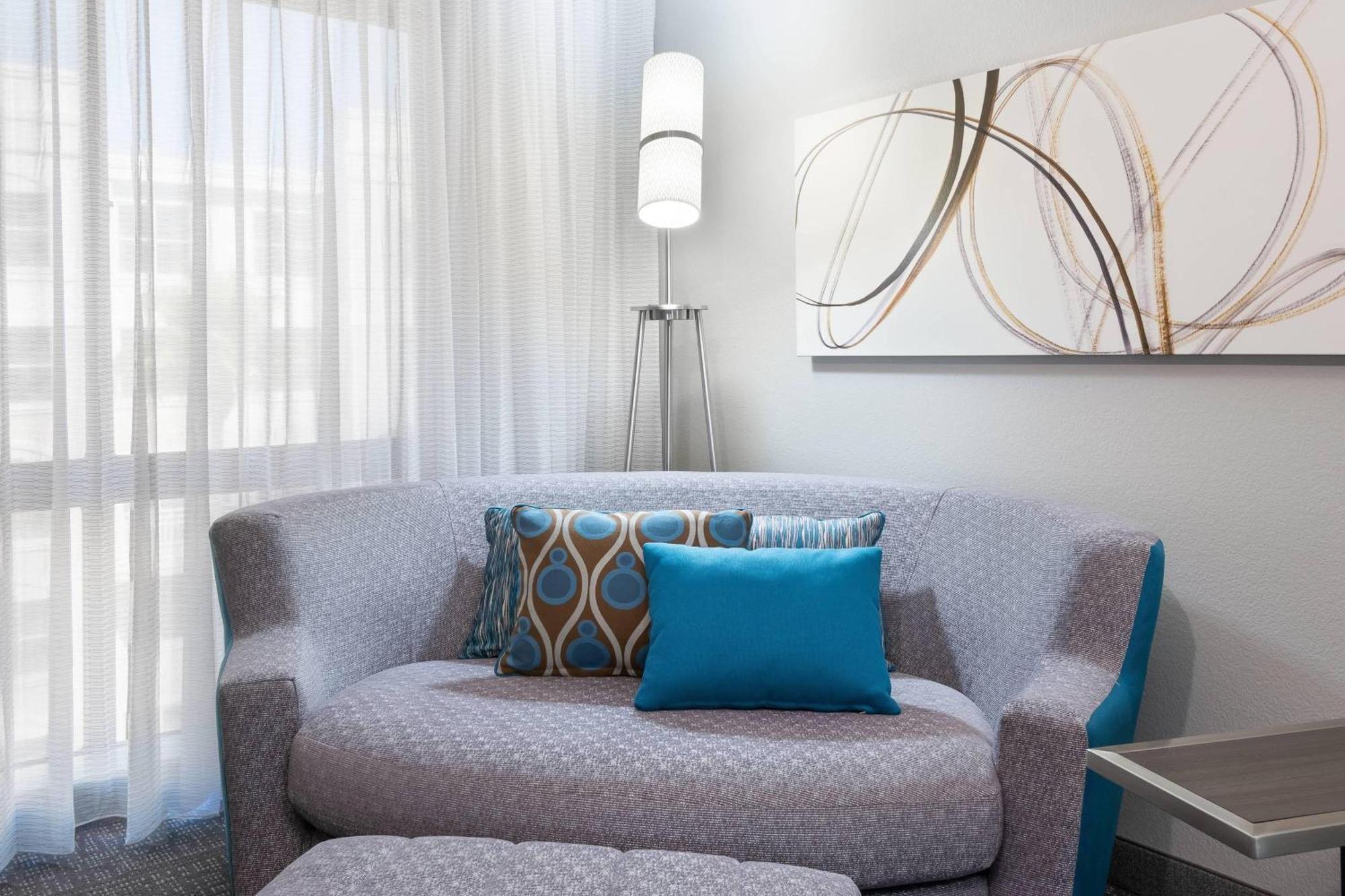 Guest room, 1 King, Sofa bed, Balcony,1632224079:JPEG