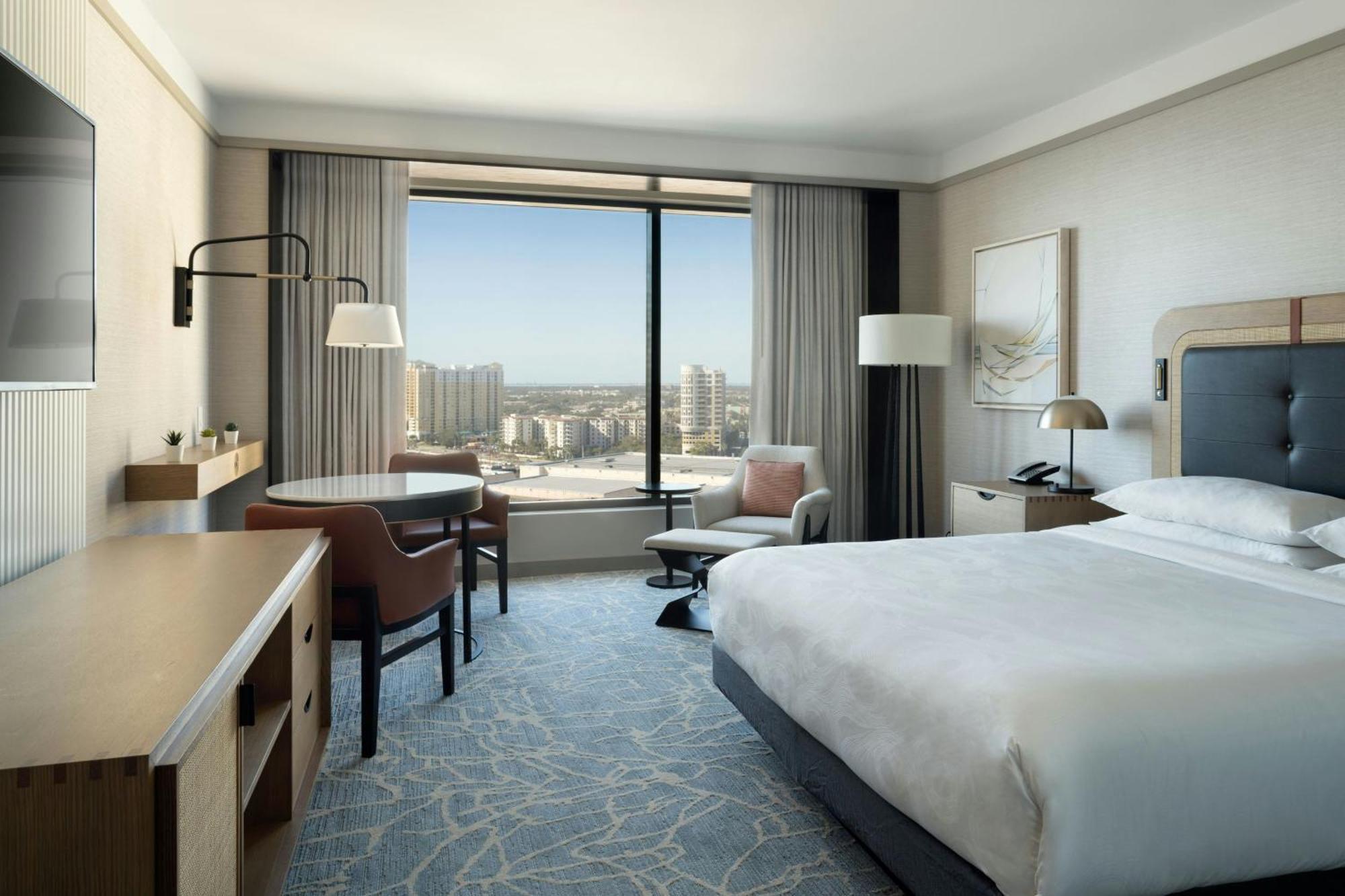 Deluxe Guest room 1 King