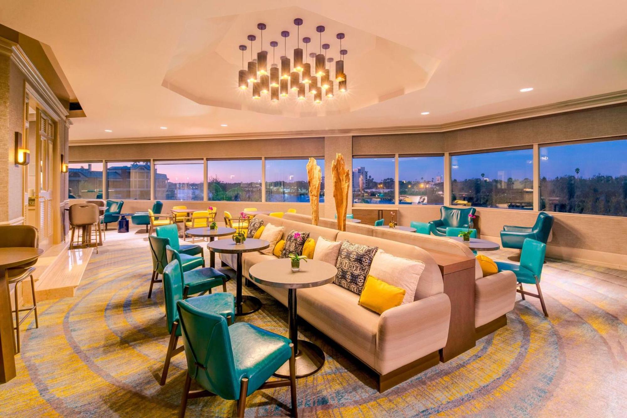 Harbour View Guest Room 2 Queen High Floor