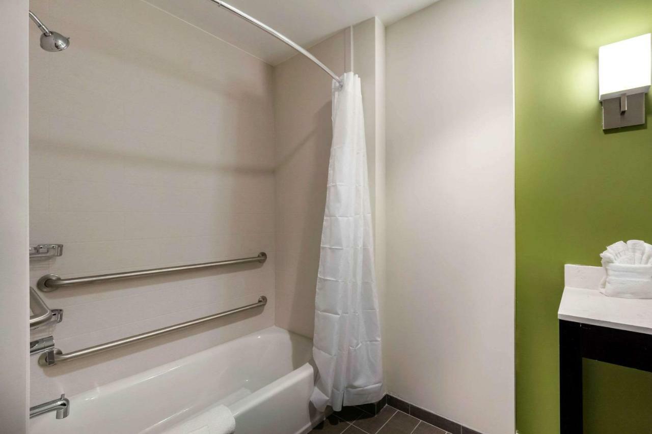 Queen Room Two Queen Beds Accessible or Non-Smoking