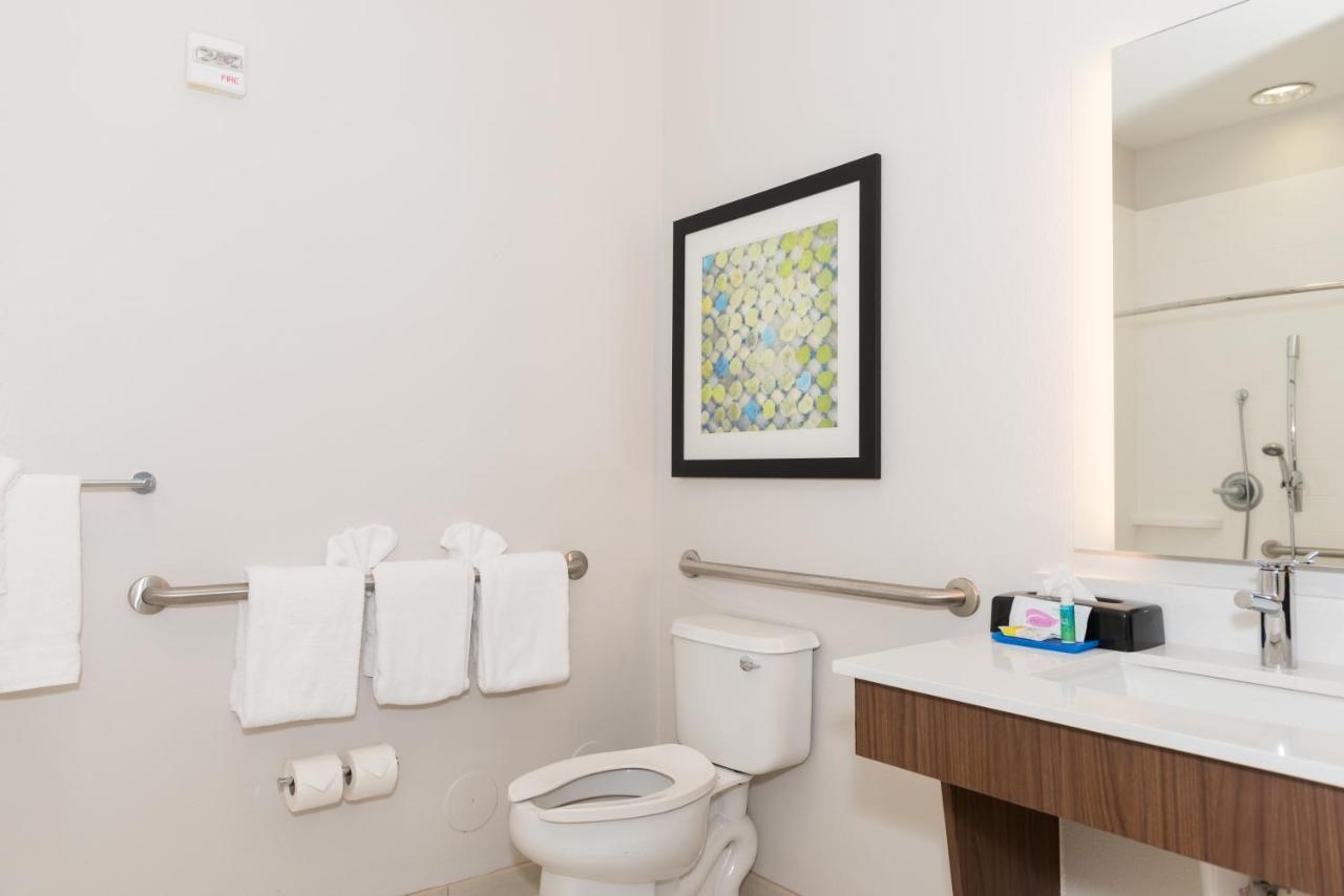 Double Room Two Double Beds Hearing Accessible or Non-Smoking