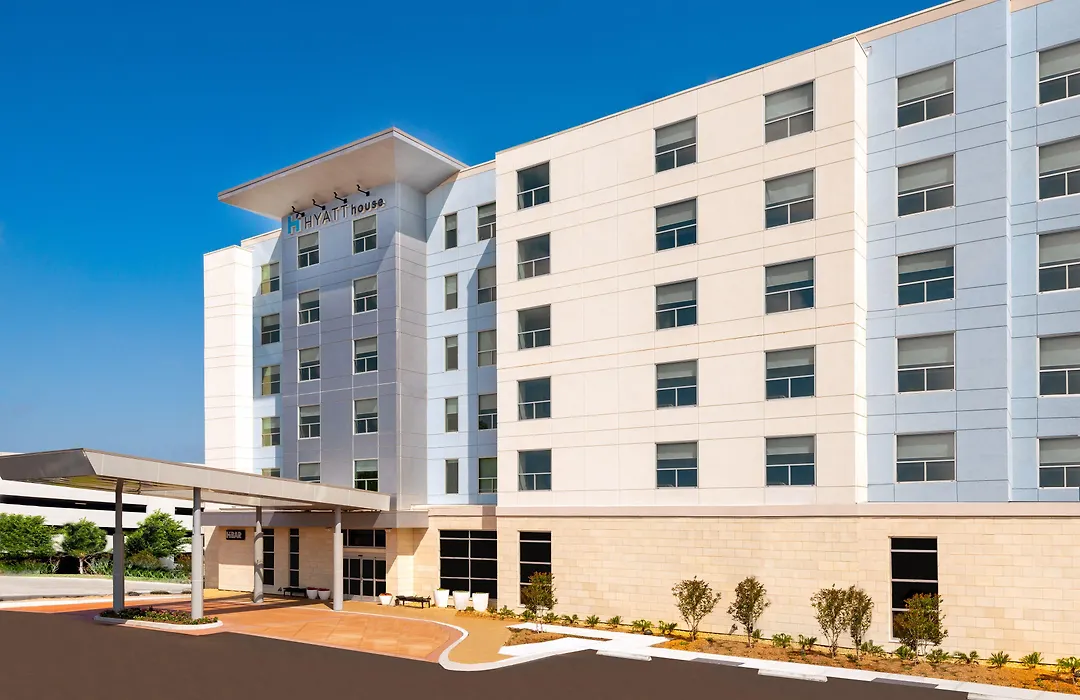Hyatt House Tampa Airport/Westshore-1