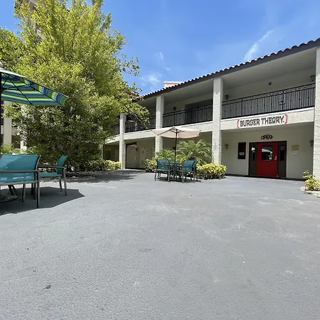 Red Roof Inn Plus & Suites Tampa - Busch Gardens-3