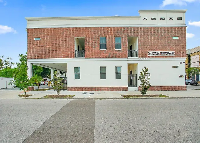 Old West Studio Lofts West Tampa