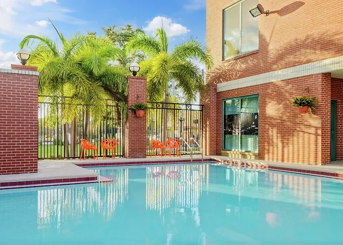 Hampton Inn & Suites Tampa Ybor City Downtown