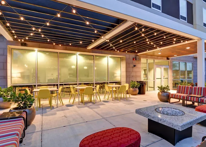 Home2 Suites By Hilton Tampa Usf Near Busch Gardens